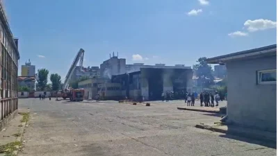 Incendiu la autobaza STB. Pompierii au intervenit rapid în cartierul Ferentari