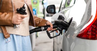 Motorina se ieftinește cu aproape 70 de bani pe litru de la 16 august. Cum se schimbă prețul la pompă