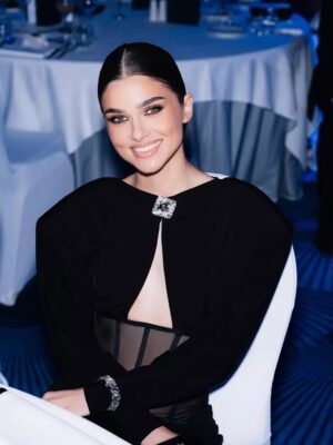 Theo Rose rupe tăcerea! Ce a spus artista despre zvonurile privind a doua sarcină: „Doar m-am îngrășat 3 kilograme”