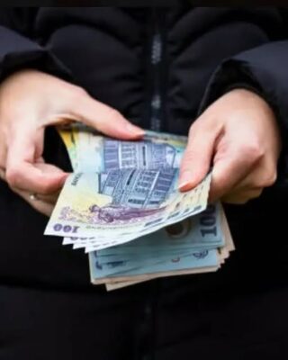 Pensiile pe card din septembrie 2026 ar putea intra mai devreme în conturi. Motivele invocate de autorități