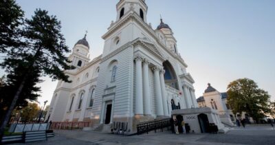 Când începe pelerinajul la Sfânta Parascheva 2026. La ce alte moaște se vor putea închina credincioșii la Iași