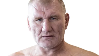 Tolea Ciumac, reținut după o bătaie în Centrul Vechi. Luptătorul MMA a fost implicat într-un conflict violent