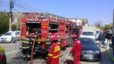 Accident cumplit în Craiova. Un șofer a murit după ce capul tractor al autocamionului s-a răsturnat peste el