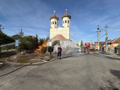 Foc la o țeavă de gaz din apropierea unei biserici din Tălmaciu! Ce se întâmplă cu oamenii din zona afectată