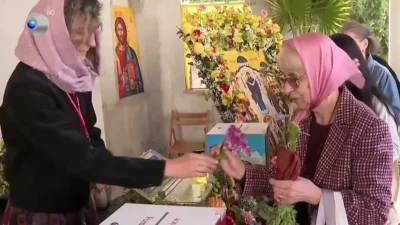 Sute de credincioși s-au rugat la Brâul Maicii Domnului adus la Biserica Sfântul Ilie din Ghencea