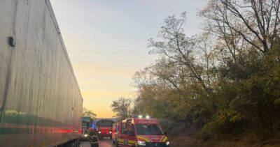 Un autocar și un camion s-au izbit violent pe DN13, în Mureș! Sunt 18 persoane implicate