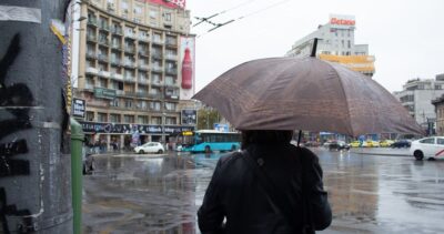 Prognoza meteo ANM vineri, 30 octombrie 2026. Meteorologii anunță ploi, ninsori și intensificări ale vântului! Stratul de zăpadă poate atinge și 15 centimetri
