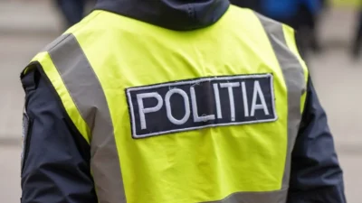 Accident grav în Iași, între două autoturisme şi două autoutilitare! Șase persoane, implicate